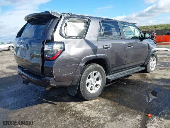 2019 Toyota 4Runner SR5 with VIN JTEBU5JR9K5666170, listed as a IAAI auction lot 41539253 with 82,568 mi miles. Bid and sale history available at carsss.com. Image 4.