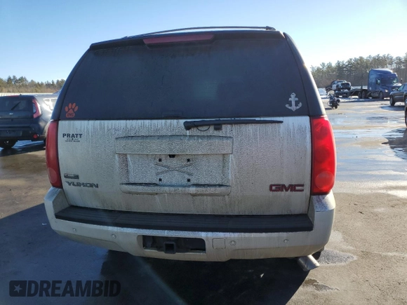 2012 GMC Yukon SLT with VIN 1GKS2CE08CR289095, listed as a Copart auction lot 45971935 with 203,703 mi miles and Salvage Title. Bid and sale history available at carsss.com. Image 6.