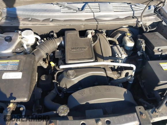 2005 GMC Envoy SLT with VIN 1GKDT13S152373799, listed as a IAAI auction lot 41537512 with 187,750 mi miles. Bid and sale history available at carsss.com. Image 10.