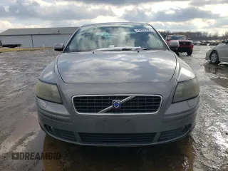 2005 Volvo S40 with VIN YV1MS682X52051693, listed as a Copart auction lot 43822795 with 215,406 mi miles and Salvage Title. Bid and sale history available at carsss.com. Image 5.
