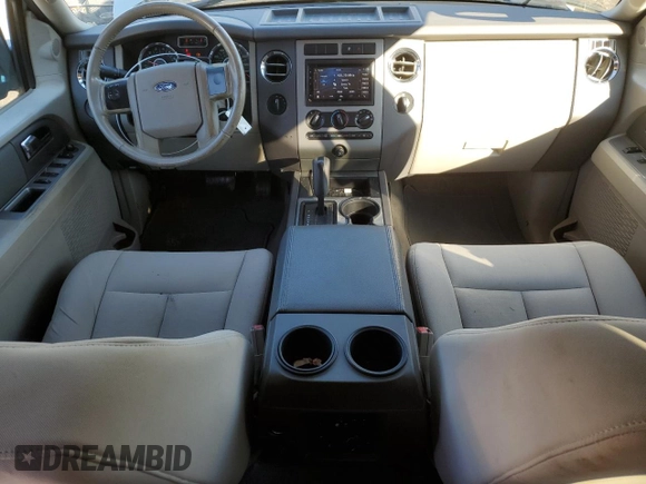 2014 Ford Expedition XL with VIN 1FMJU1G58EEF52772, listed as a Copart auction lot 82862734 with 61,998 mi miles and Salvage title. Bid and sale history available at DreamBid. Image 8.