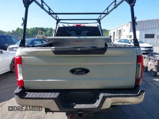 2019 Ford F-250 XL with VIN 1FT7W2AT1KEG30861, listed as a IAAI auction lot 42451080 with 293,693 mi miles and . Bid and sale history available at DreamBid. Image 16.