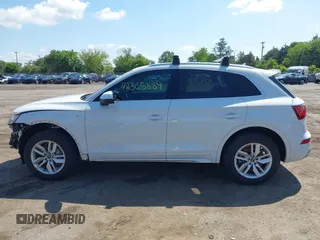 2022 Audi Q5 S line Premium z VIN WA1GAAFY3N2027603, wystawiony jako IAAI lot #42365889 z przebiegiem 53 868 mil mil oraz . Historia ofert i sprzedaży dostępna na DreamBid. Obrazek 15.