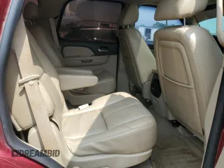 2009 GMC Yukon Denali z VIN 1GKFK03249R210700, wystawiony jako Copart lot #57426195 z przebiegiem 216 561 mil mil oraz Czysty tytuł • Clean title. Historia ofert i sprzedaży dostępna na DreamBid. Obrazek 10.