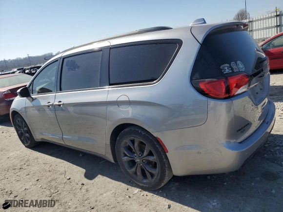 2020 Chrysler Pacifica Touring with VIN 2C4RC1FG7LR146477, listed as a Copart auction lot 48309615 with 112,563 mi miles and Salvage Title. Bid and sale history available at carsss.com. Image 2.