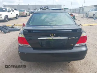 2005 Toyota Camry LE with VIN 4T1BF32K15U091945, listed as a IAAI auction lot 42124503 with 212,951 mi miles and . Bid and sale history available at DreamBid. Image 17.
