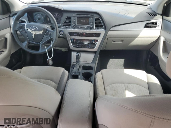 2016 Hyundai Sonata Hybrid SE with VIN KMHE24L1XGA016041, listed as a Copart auction lot 48023103 with 72,307 mi miles. Bid and sale history available at carsss.com. Image 8.