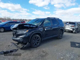2025 Honda Pilot Sport z VIN 5FNYG1H38SB030483, wystawiony jako IAAI lot #41694690 z przebiegiem 11 118 mil mil oraz . Historia ofert i sprzedaży dostępna na DreamBid. Obrazek 2.