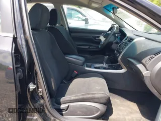 2015 Nissan Altima SV z VIN 1N4AL3AP2FC585914, wystawiony jako IAAI lot #42200459 z przebiegiem 174 706 mil mil oraz . Historia ofert i sprzedaży dostępna na DreamBid. Obrazek 5.