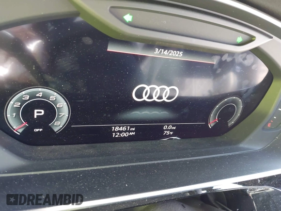 2022 Audi S8 with VIN WAULSAF83NN001905, listed as a IAAI auction lot 41813861 with 18,461 mi miles and . Bid and sale history available at DreamBid. Image 14.