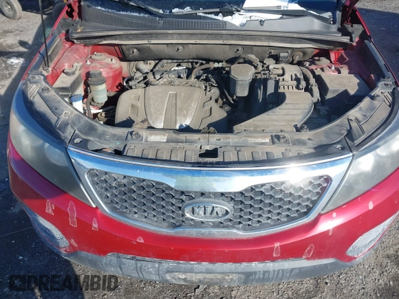 2011 Kia Sorento LX with VIN 5XYKT4A29BG085053, listed as a IAAI auction lot 41390173 with 258,761 mi miles. Bid and sale history available at carsss.com. Image 10.