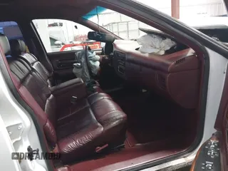 1996 Chevrolet Caprice 1SA Special Value z VIN 1G1BL52P3TR165928, wystawiony jako IAAI lot #41271004 z przebiegiem 130 794 mil mil oraz . Historia ofert i sprzedaży dostępna na DreamBid. Obrazek 5.