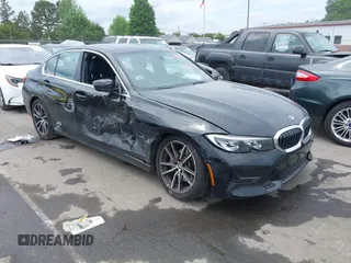 2020 BMW 3 Series 330i с VIN 3MW5R1J07L8B14584, выставлен на аукционе IAAI как лот 42109389 с пробегом 45 138 миль миль и . История ставок и продаж доступна на DreamBid. Изображение 1.
