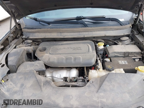 2021 Jeep Cherokee Latitude Plus z VIN 1C4PJMLB9MD140076, wystawiony jako IAAI lot #41998687 z przebiegiem 175 956 mil mil oraz . Historia ofert i sprzedaży dostępna na DreamBid. Obrazek 10.