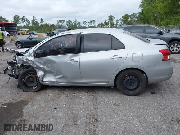 2008 Toyota Yaris with VIN JTDBT923881283264, listed as a IAAI auction lot 41622435 with 174,689 mi miles. Bid and sale history available at carsss.com. Image 14.