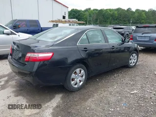 2008 Toyota Camry LE z VIN 4T4BE46K08R022824, wystawiony jako IAAI lot #42276950 z przebiegiem 132 879 mil mil oraz . Historia ofert i sprzedaży dostępna na DreamBid. Obrazek 4.
