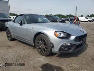 2020 FIAT 124 Spider Lusso z VIN JC1NFAEK3L0144390, wystawiony jako Copart lot #56587145 z przebiegiem 23 493 mil mil oraz Szkoda całkowita • Salvage title. Historia ofert i sprzedaży dostępna na DreamBid. Obrazek 4.