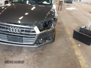 2020 Audi Q5 Premium with VIN WA1ANAFY8L2025272, listed as a IAAI auction lot 41891966 with 76,626 mi miles and . Bid and sale history available at DreamBid. Image 6.