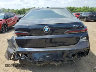 2023 BMW 7 Series 740i z VIN WBA23EH08PCM38868, wystawiony jako Copart lot #59627874 z przebiegiem 17 691 mil mil oraz Szkoda całkowita • Salvage title. Historia ofert i sprzedaży dostępna na DreamBid. Obrazek 6.