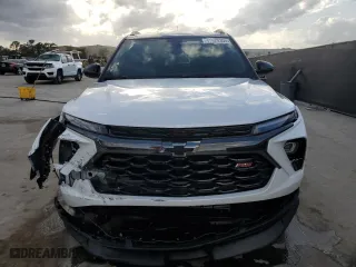 2024 Chevrolet TrailBlazer RS with VIN KL79MTSL1RB139511, listed as a Copart auction lot 47520305 with 3,946 mi miles and Non Repairable. Bid and sale history available at carsss.com. Image 5.
