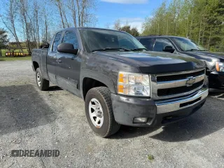 2011 Chevrolet Silverado 1500 LT with VIN 1GCRKSE36BZ260532, listed as a Copart auction lot 56358145 with 164,458 mi miles and Clean Title. Bid and sale history available at DreamBid. Image 1.