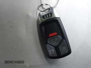 2023 Audi Q5 Premium Plus z VIN WA1BBAFY7P2187588, wystawiony jako IAAI lot #42052046 z przebiegiem 18 987 mil mil oraz . Historia ofert i sprzedaży dostępna na DreamBid. Obrazek 11.