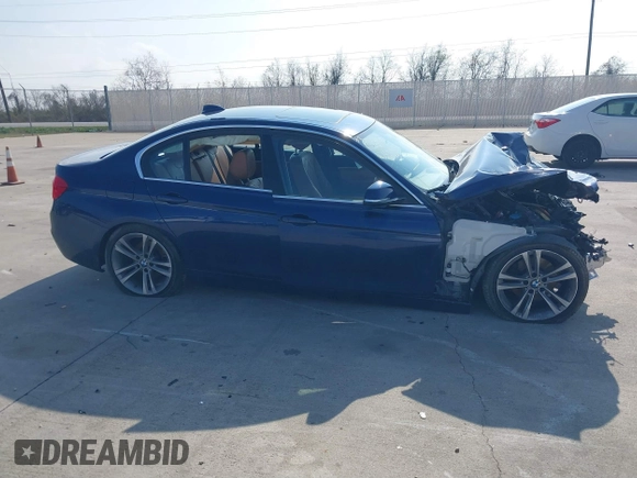 2018 BMW 3 Series 330i xDrive with VIN WBA8D9G53JNU66956, listed as a IAAI auction lot 41201267 with 71,754 mi miles. Bid and sale history available at carsss.com. Image 13.