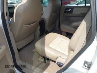 2004 Ford Expedition Eddie Bauer z VIN 1FMFU18L04LB38933, wystawiony jako IAAI lot #42707140 z przebiegiem 270 503 mil mil oraz . Historia ofert i sprzedaży dostępna na DreamBid. Obrazek 8.