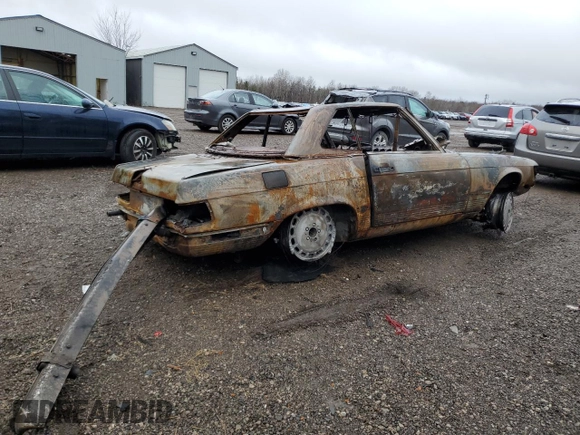1989 Mercedes-Benz 560 SL с VIN WDBBA48D3KA104286, выставлен на аукционе Copart как лот 81575024 с пробегом Не указан миль и На запчасти • Non repairable. История ставок и продаж доступна на DreamBid. Изображение 3.