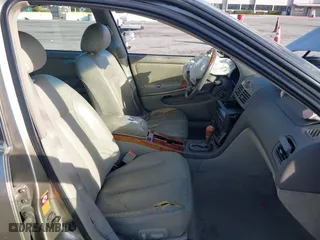2002 Infiniti I35 Luxury with VIN JNKDA31A52T027346, listed as a IAAI auction lot 41709863 with 227,266 mi miles. Bid and sale history available at carsss.com. Image 5.