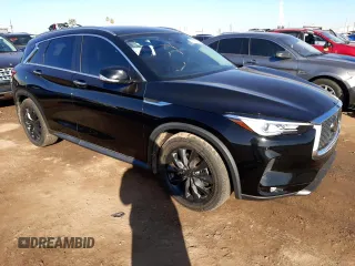 2020 Infiniti QX50 LUXE with VIN 3PCAJ5M31LF115781, listed as a Copart auction lot 37752563 with 31,373 mi miles. Bid and sale history available at carsss.com. Image 4.