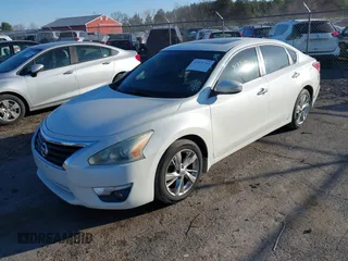 2013 Nissan Altima SV with VIN 1N4AL3AP1DC229855, listed as a IAAI auction lot 41876761 with 212,046 mi miles and . Bid and sale history available at carsss.com. Image 2.