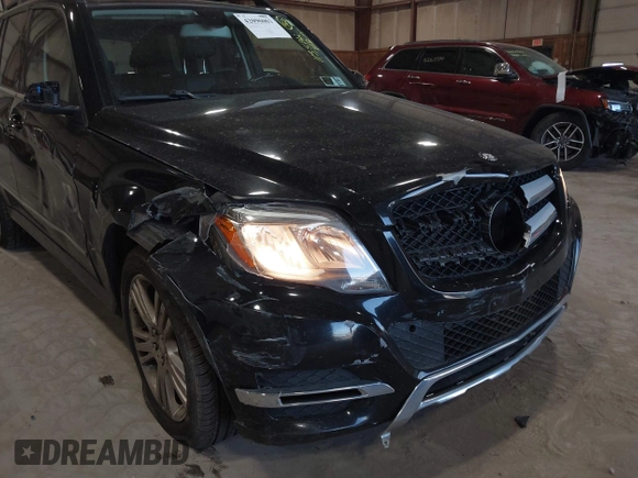2015 Mercedes-Benz GLK with VIN WDCGG8JB0FG364079, listed as a IAAI auction lot 42096003 with 113,571 mi miles. Bid and sale history available at carsss.com. Image 6.