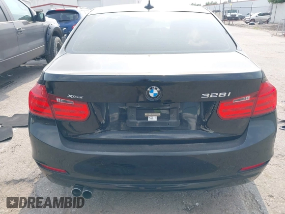 2015 BMW 3 Series 328i с VIN WBA3A5G57FNS89315, выставлен на аукционе IAAI как лот 42293358 с пробегом Не указан миль и . История ставок и продаж доступна на DreamBid. Изображение 16.