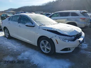 2018 Buick Regal Preferred with VIN W04GL6SXXJ1136418, listed as a IAAI auction lot 41144124 with 64,834 mi miles and . Bid and sale history available at DreamBid. Image 1.