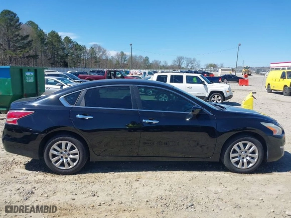2015 Nissan Altima 2.5 SV with VIN 1N4AL3AP4FC216567, listed as a IAAI auction lot 41793734 with 214,631 mi miles. Bid and sale history available at carsss.com. Image 13.