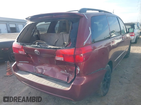 2005 Toyota Sienna XLE with VIN 5TDZA22C05S248499, listed as a IAAI auction lot 41797750 with 266,521 mi miles. Bid and sale history available at carsss.com. Image 4.