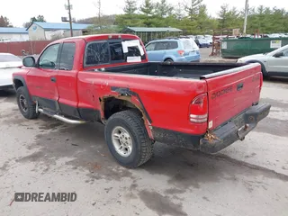 1998 Dodge Dakota SLT with VIN 1B7GG22Y1WS519712, listed as a IAAI auction lot 41913541 with 232,892 mi miles. Bid and sale history available at carsss.com. Image 3.