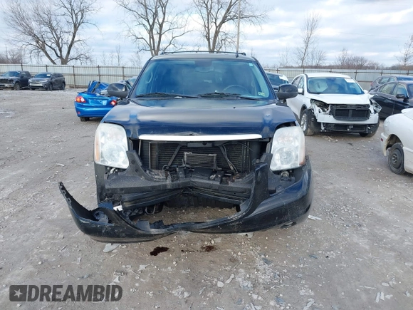2012 GMC Yukon XL Denali with VIN 1GKS2MEF7CR200790, listed as a IAAI auction lot 41215279 with 147,663 mi miles. Bid and sale history available at carsss.com. Image 12.
