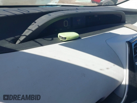 2017 Toyota Prius Two z VIN JTDKARFU4H3053749, wystawiony jako IAAI lot #41816036 z przebiegiem 151 594 mil mil oraz . Historia ofert i sprzedaży dostępna na DreamBid. Obrazek 11.