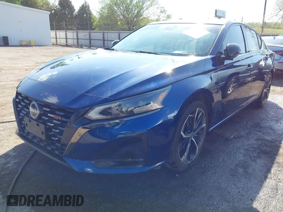 2023 Nissan Altima SR z VIN 1N4BL4CV0PN345188, wystawiony jako IAAI lot #42034378 z przebiegiem 65 305 mil mil oraz . Historia ofert i sprzedaży dostępna na DreamBid. Obrazek 17.