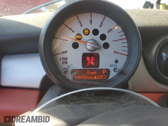 2011 MINI Clubman with VIN WMWZF3C5XBTY00222, listed as a Copart auction lot 49481465 with 110,731 mi miles and Salvage Title. Bid and sale history available at DreamBid. Image 9.