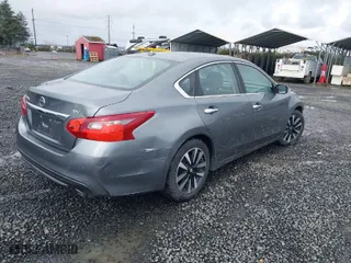 2018 Nissan Altima 2.5 S with VIN 1N4AL3AP9JC255566, listed as a IAAI auction lot 41765787 with 98,358 mi miles. Bid and sale history available at carsss.com. Image 4.