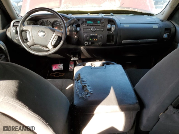 2008 Chevrolet Silverado 1500 LTZ with VIN 3GCEK13338G137016, listed as a Copart auction lot 46698075 with 147,996 mi miles and Salvage Title. Bid and sale history available at carsss.com. Image 8.