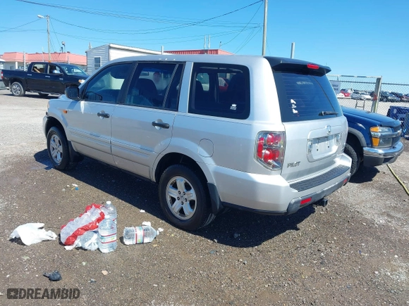 2007 Honda Pilot LX with VIN 5FNYF18167B027915, listed as a IAAI auction lot 41819509 with 206,684 mi miles. Bid and sale history available at carsss.com. Image 3.