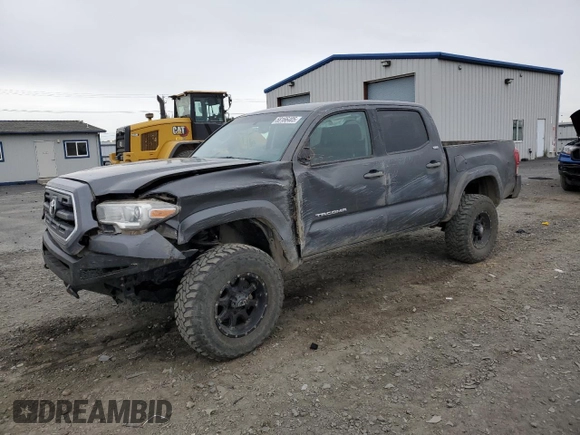 2017 Toyota Tacoma SR5 z VIN 3TMCZ5AN7HM094624, wystawiony jako Copart lot #58166405 z przebiegiem 84 877 mil mil oraz Szkoda całkowita • Salvage title. Historia ofert i sprzedaży dostępna na DreamBid. Obrazek 1.
