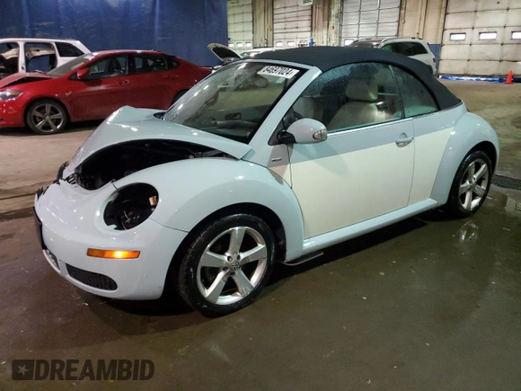 2010 Volkswagen Beetle with VIN 3VWRG3AL0AM004879, listed as a Copart auction lot 84697024 with 128,793 mi miles and Clean Title. Bid and sale history available at DreamBid. Image 1.