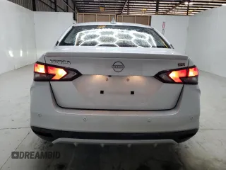 2024 Nissan Versa SR z VIN 3N1CN8FV8RL822726, wystawiony jako Copart lot #57810075 z przebiegiem 31 786 mil mil oraz Szkoda całkowita • Salvage title. Historia ofert i sprzedaży dostępna na DreamBid. Obrazek 6.