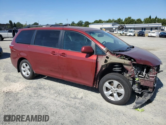2017 Toyota Sienna LE Auto Access Seat с VIN 5TDKZ3DC9HS879429, выставлен на аукционе Copart как лот 58026905 с пробегом 121 659 миль миль и Списание • Salvage title. История ставок и продаж доступна на DreamBid. Изображение 4.