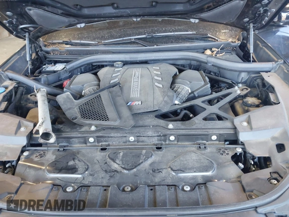 2022 BMW X5 M z VIN 5YMJU0C06N9L14251, wystawiony jako IAAI lot #40388936 z przebiegiem 59 561 mil mil oraz . Historia ofert i sprzedaży dostępna na DreamBid. Obrazek 10.